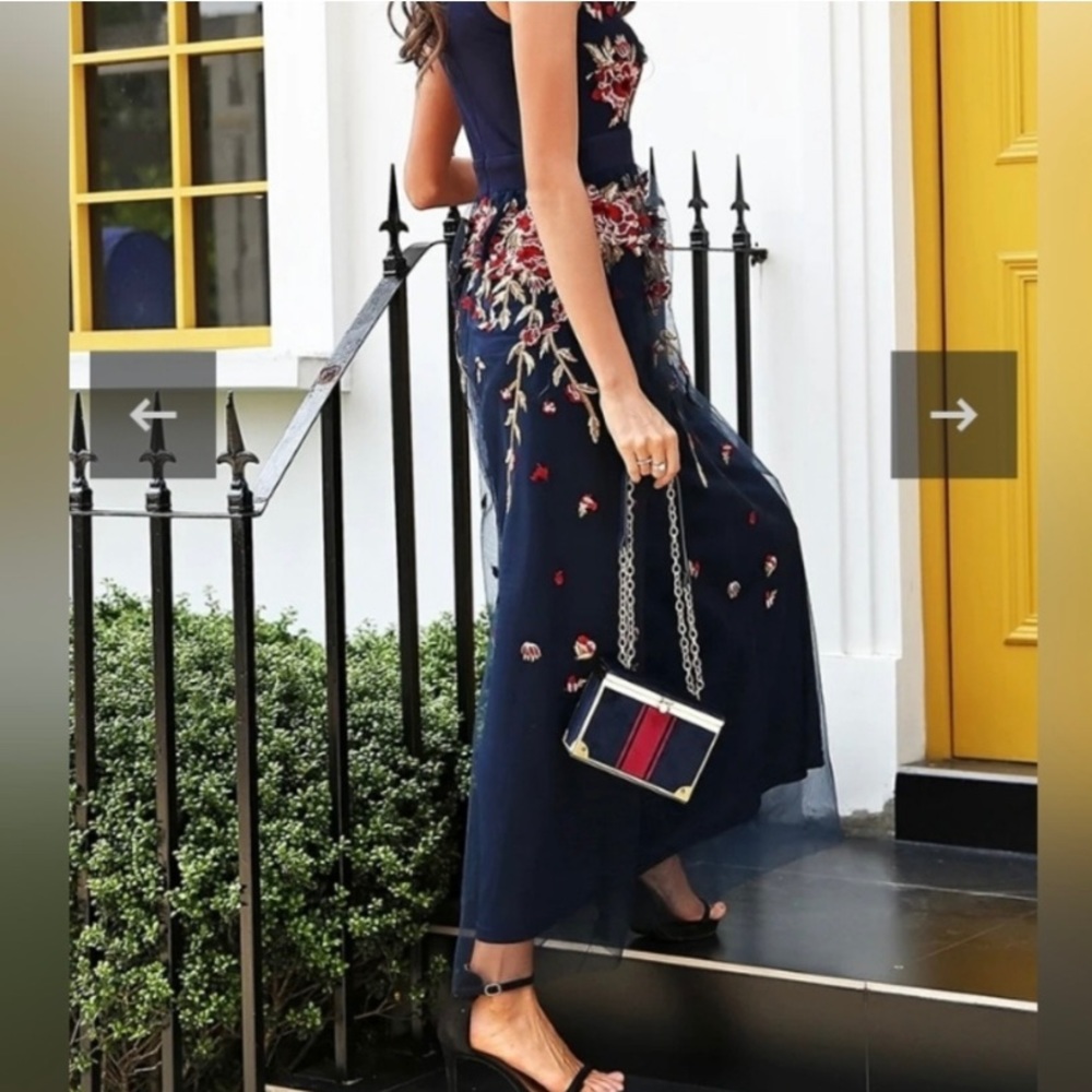 Simplee Embroidered Floral Tulle Maxi Dress Size Small NEW NWT